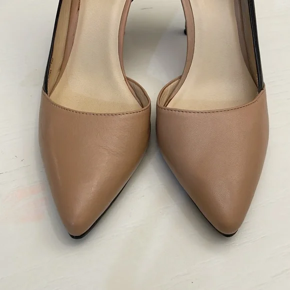 Cole Haan Black and Tan Heels (Size 6) - Picture 4 of 6